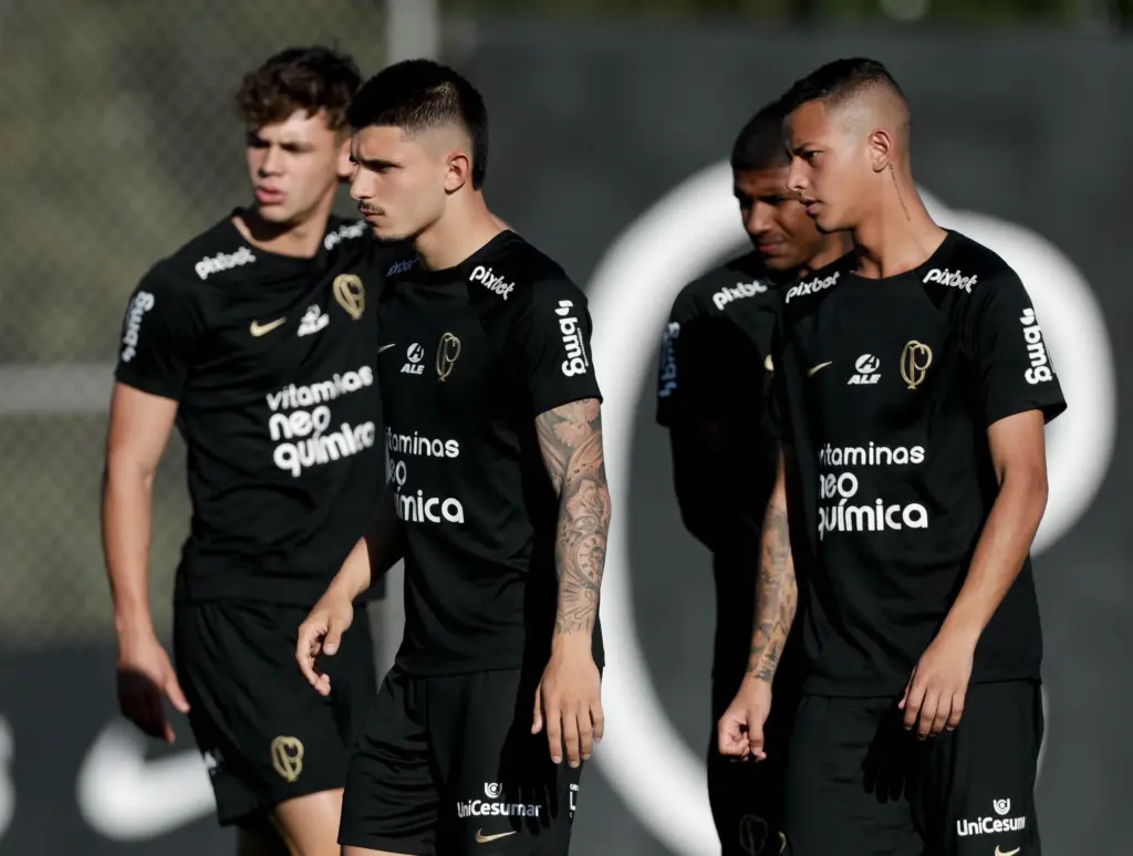 Corinthians corta 60% dos custos da base e tenta recuperar formação prejudicada por falta de jogos