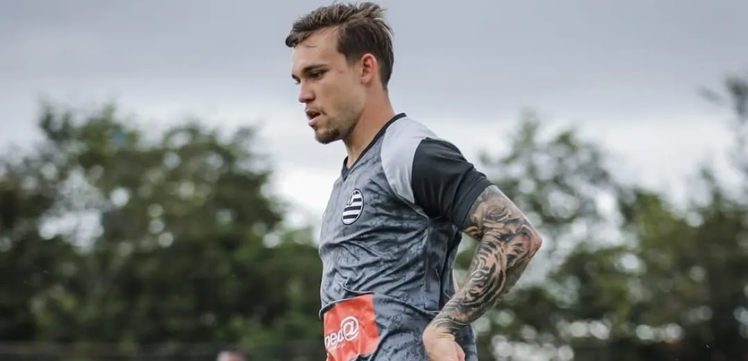 Cria do São Paulo se destaca em empréstimo no Athletic-MG