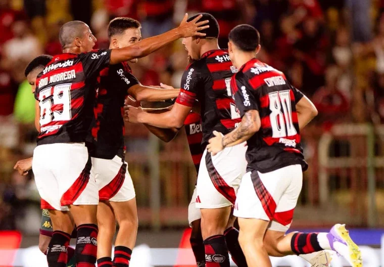 BRASILEIRÃO: Flamengo tenta retomar liderança, e Grêmio busca reação no Z4 nesta segunda