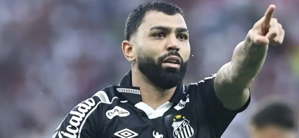 Gabigol dá volta por cima no Santos e vive melhor ano desde 2022