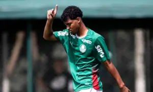 PAULISTA SUB-17: Palmeiras faz sete, São Paulo marca seis e grandes avançam
