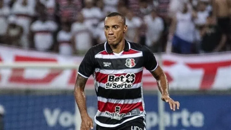Jeferson celebra acesso do Santa Cruz após nove anos fora da Série B