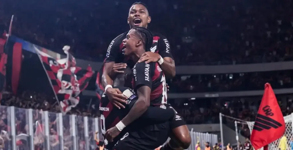 Kerwin Vargas brilha novamente com gol e assistência e é destaque do Athletico-PR