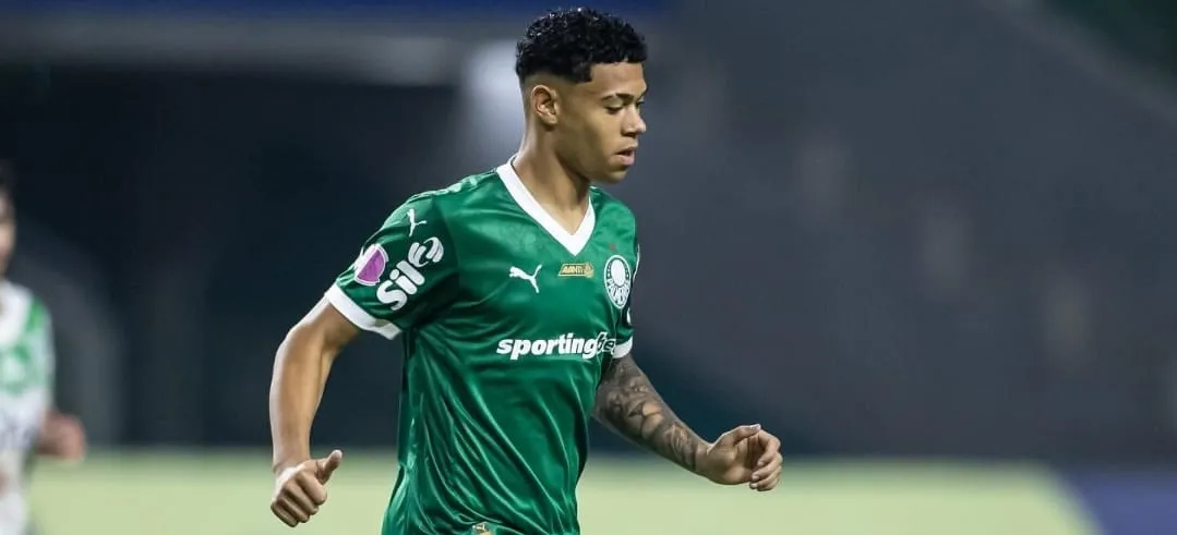 Joia do Palmeiras completa um ano de estreia e busca novas chances