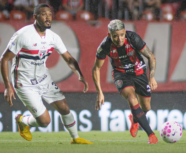 São Paulo 2 x 1 Vitória - Calleri decide e Tricolor respira no Brasileirão 3 NvDNdCwj Captura de tela 2026 10 10 230838