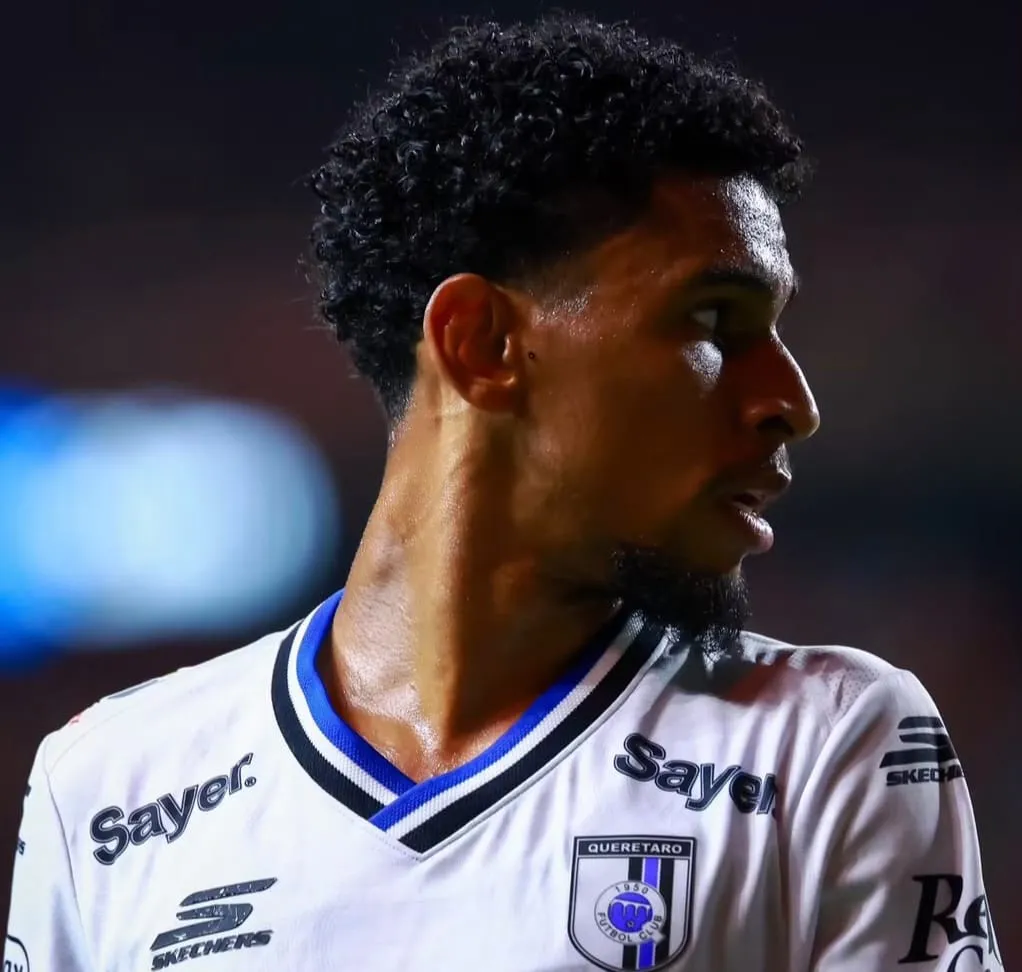Paulo Victor mira boa temporada pelo Querétaro-MEX: 'Focados nisso' 2 PAULO VITOR 2