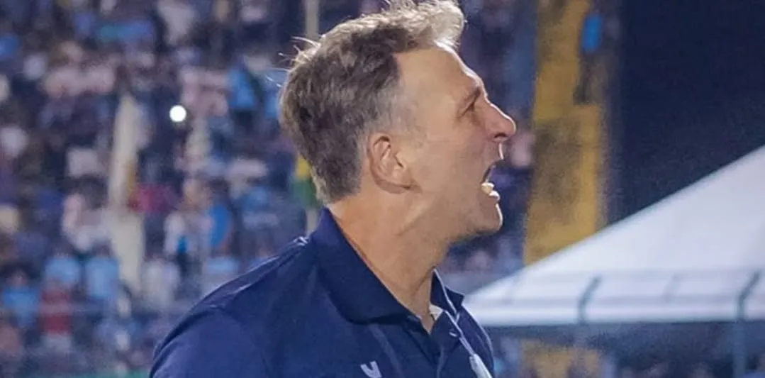 Paulista oficializa acerto com o técnico Ricardo Costa