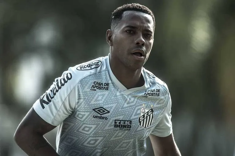 Robinho tenta nova saída na Justiça, mas recebe resposta unânime do STJ