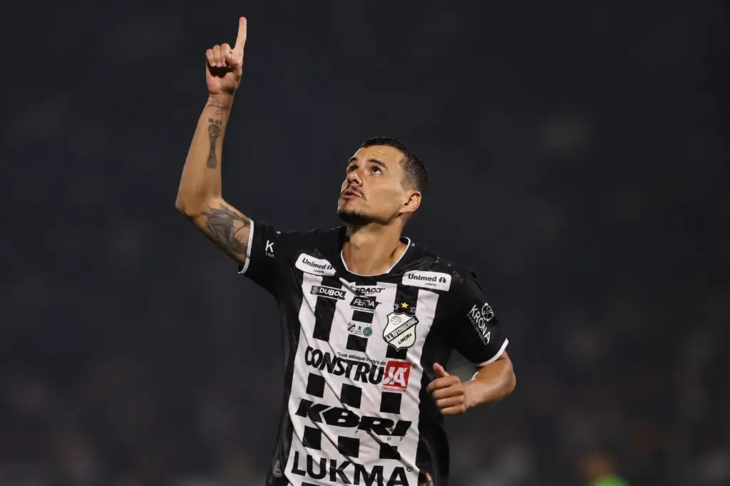 Romarinho: O menino que sonhava com a Inter e hoje faz parte de sua história