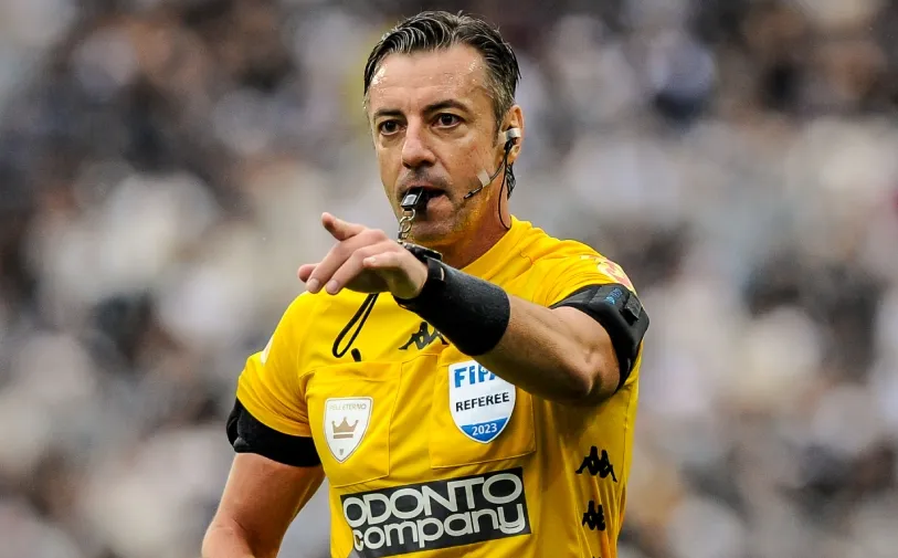 Árbitro brasileiro rebate críticas de Trump e defende atuação na Copa