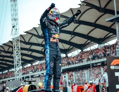 Verstappen comemora desempenho da Red Bull após primeira vitória no ano