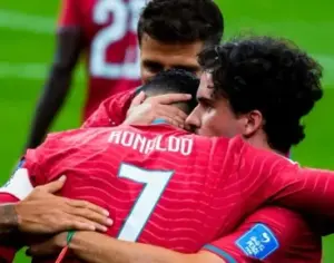 Meia faz apelo por volta de Cristiano Ronaldo à seleção portuguesa