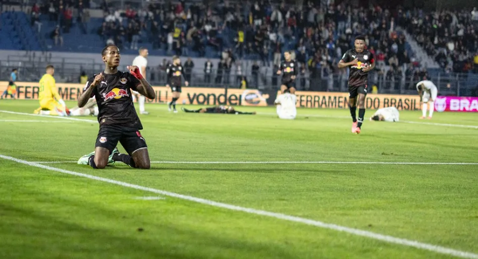 Red Bull Bragantino 3 x 0 Chapecoense - Wallace Yan dá show e garante a vitória