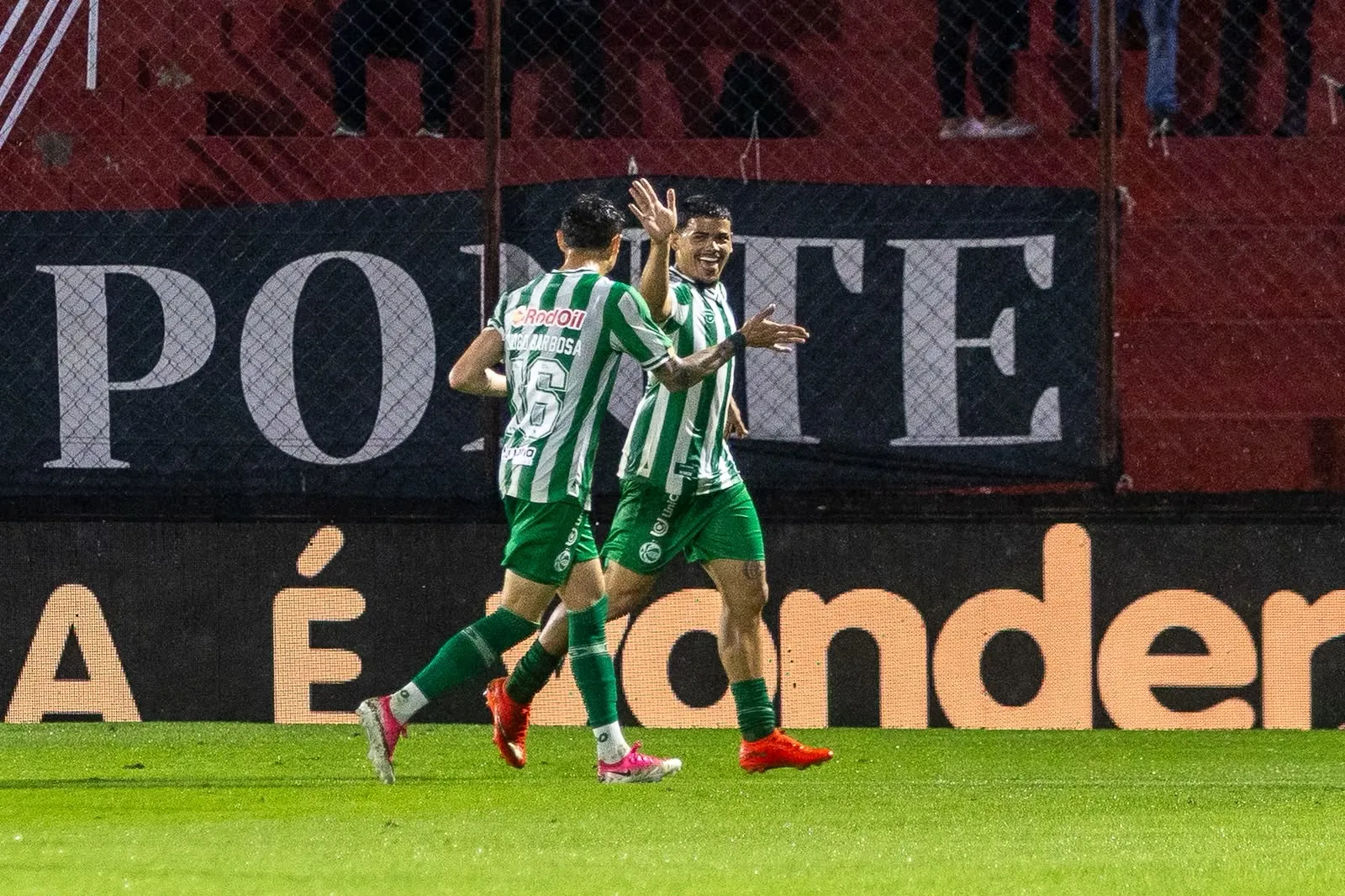 Ponte Preta 0 x 2 Juventude – Jaconero dorme líder da Série B