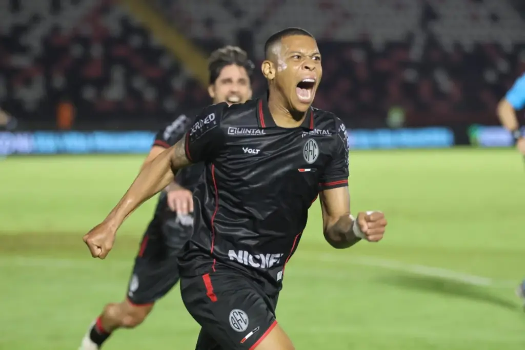 Botafogo-SP 1 x 0 Ceará - Vitória para se manter na Série B