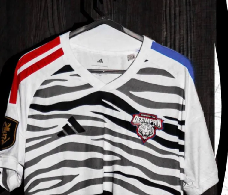 Campeão DesimpaiN lança novo uniforme