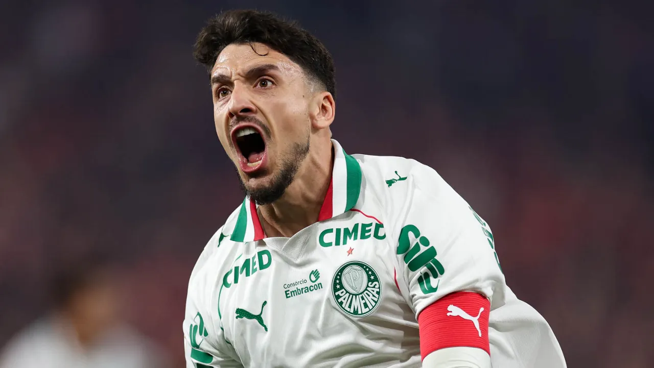 Athletico-PR 0 x 2 Palmeiras - Verdão dorme na liderança do Brasileirão 4 athletico palmeiras brasileirao cesar greco 2