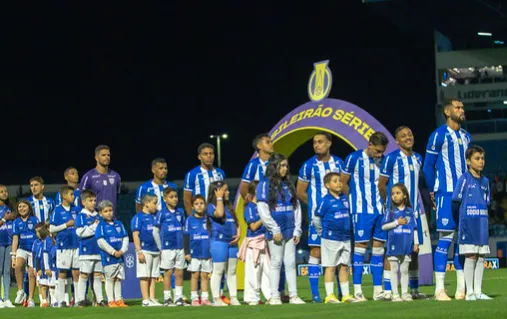 Série B: Avaí atinge três meses de salários atrasados e amplia crise