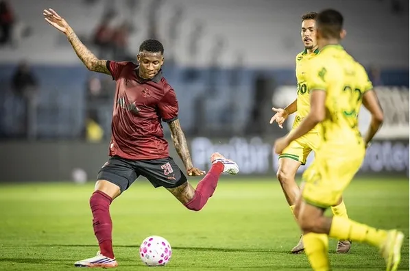Red Bull Bragantino 1 x 1 Mirassol – Leão fica perto da virada com um a menos 4 Brasileirão - 2026