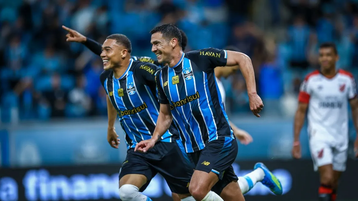 Grêmio 2 x 0 Athletico-PR – Tricolor vence a 2ª seguida e deixa o Z4!