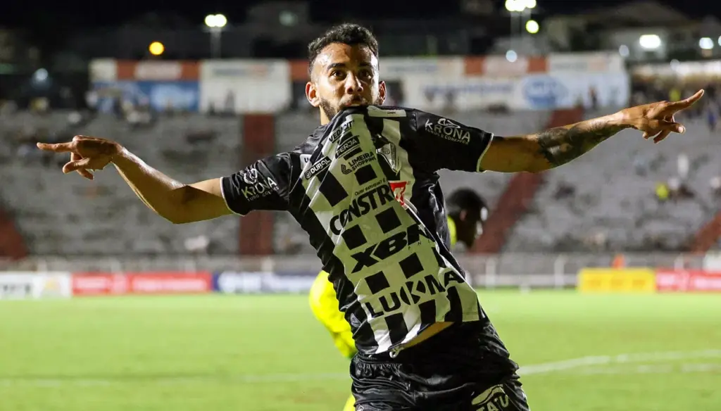Inter de Limeira 2 x 2 Brusque-SC - Leão vacila e agora terá 'final' paulista