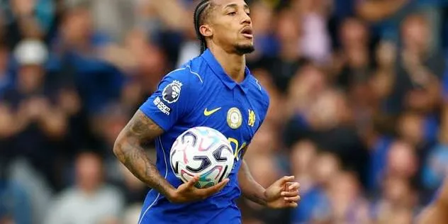 João Pedro sofre lesão muscular no Chelsea e deve desfalcar a seleção brasileira