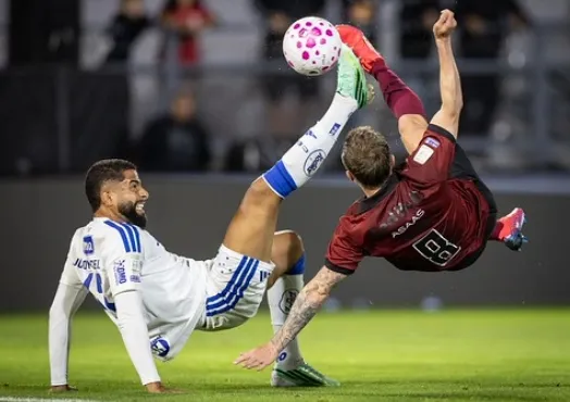 Red Bull Bragantino 4 x 2 Cruzeiro – Massa Bruta desencanta e respira no Brasileirão 3 Brasileirão - 2027 - Bragantino x Cruzeiro