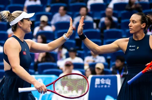 Luisa Stefani e Dabrowski disputam 7ª final da temporada e miram liderança