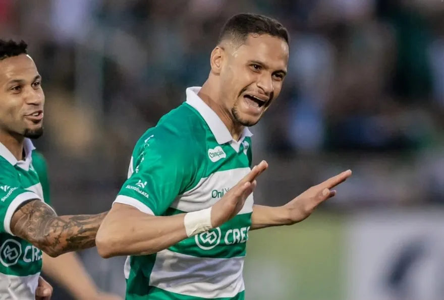 Série C: Atacante do Maringá-PR comemora golaço na final: ‘Muito treino’