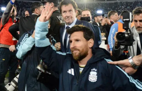 Messi faz despedida emocionante da Argentina: “Estou com vocês”