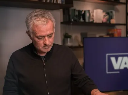 Mourinho defende permanência de Endrick e afasta empréstimo