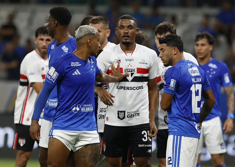 São Paulo adapta patrocínio máster e estampa 'Superscore'