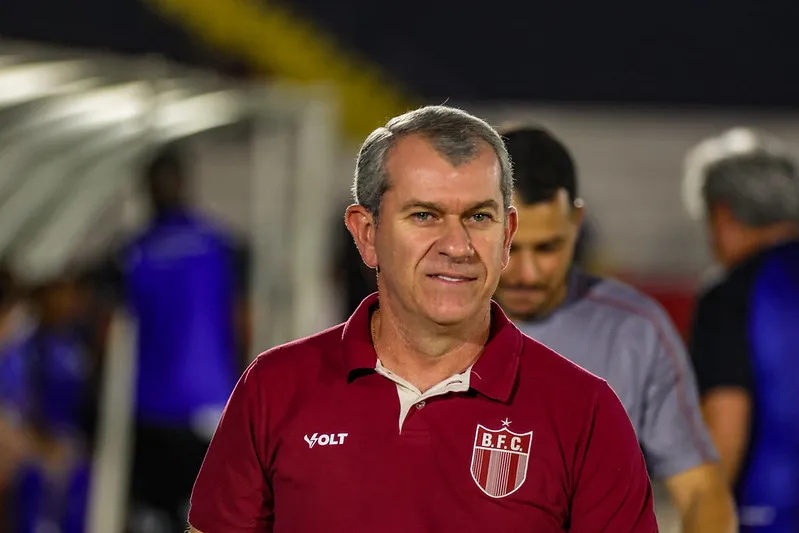 Série B: Tencati convoca torcida para aniversário do Botafogo-SP