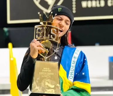 Rayssa Leal garante vaga na decisão do Mundial de Skate Street