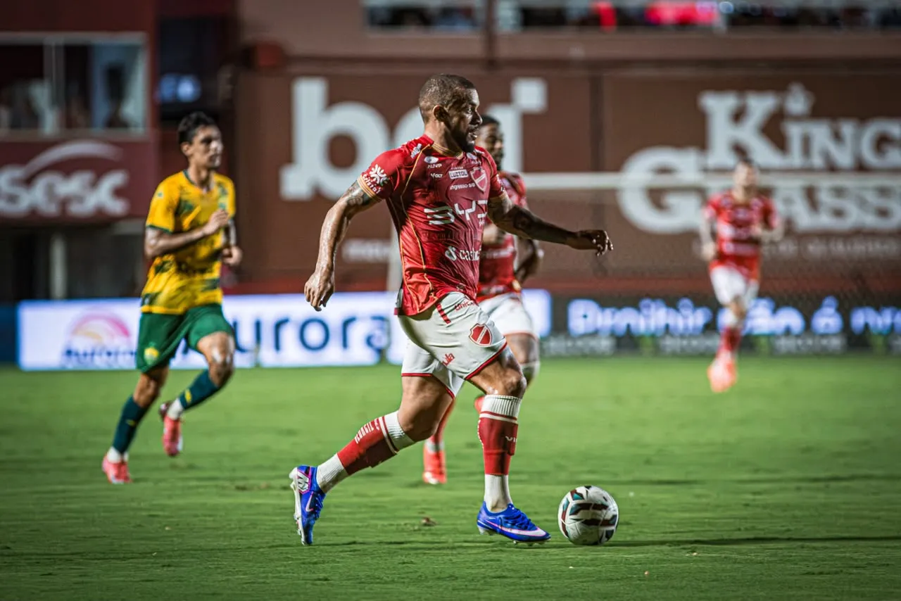 SÉRIE B: Vila Nova perde chance de reassumir topo e América-MG é rebaixado