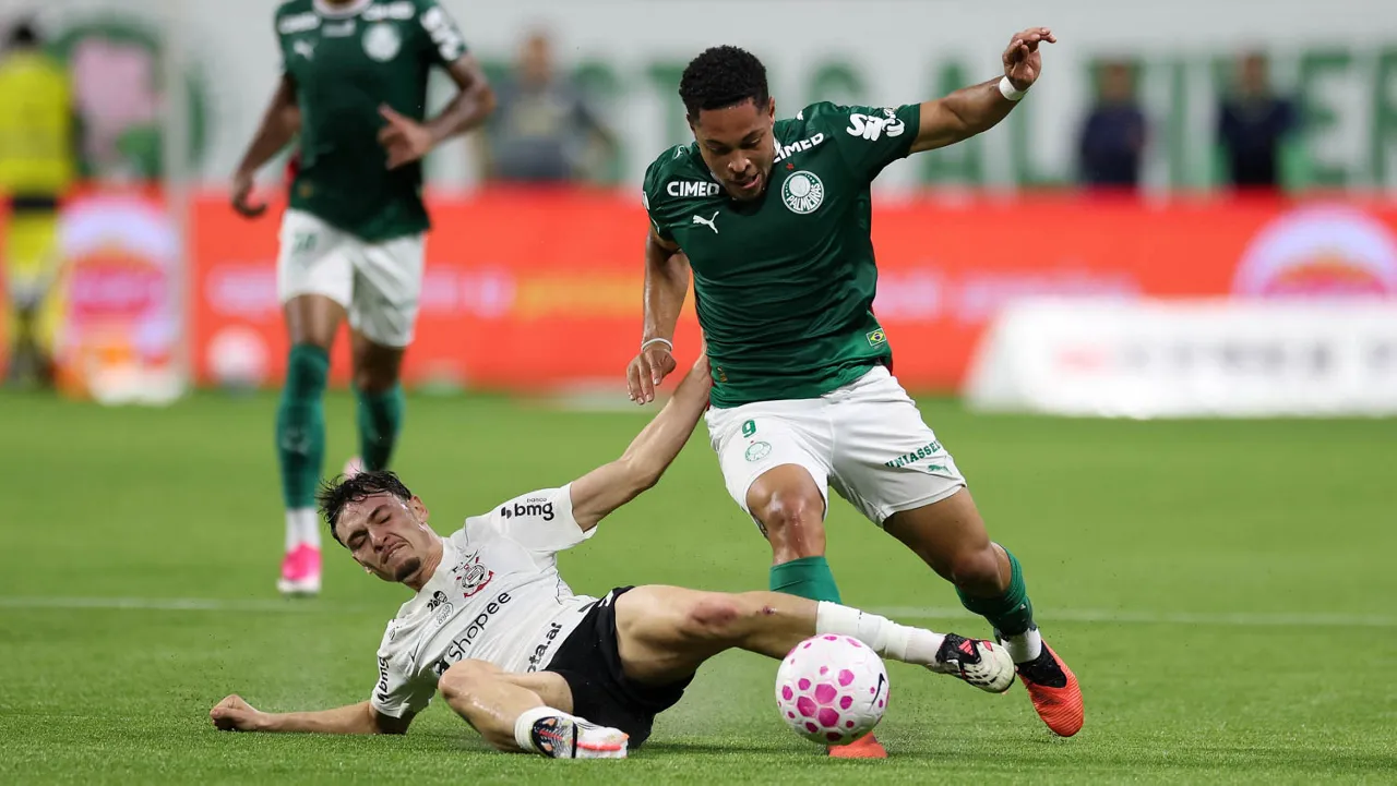 Palmeiras perde Vitor Roque para decisão contra o Fluminense