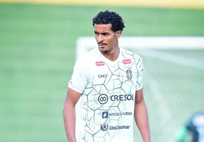 Campeão da Série C, Rai Natalino fala sobre temporada no Maringá
