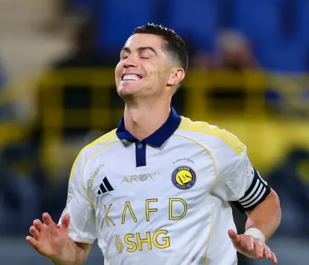 Cristiano Ronaldo perde pênalti e gol sem goleiro em vitória do Al-Nassr